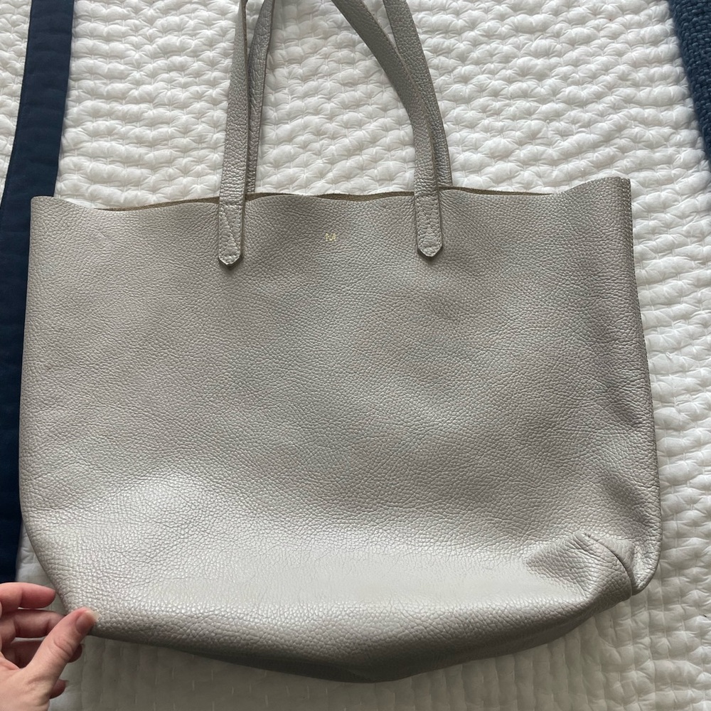 Cuyana grey pebbled leather tote